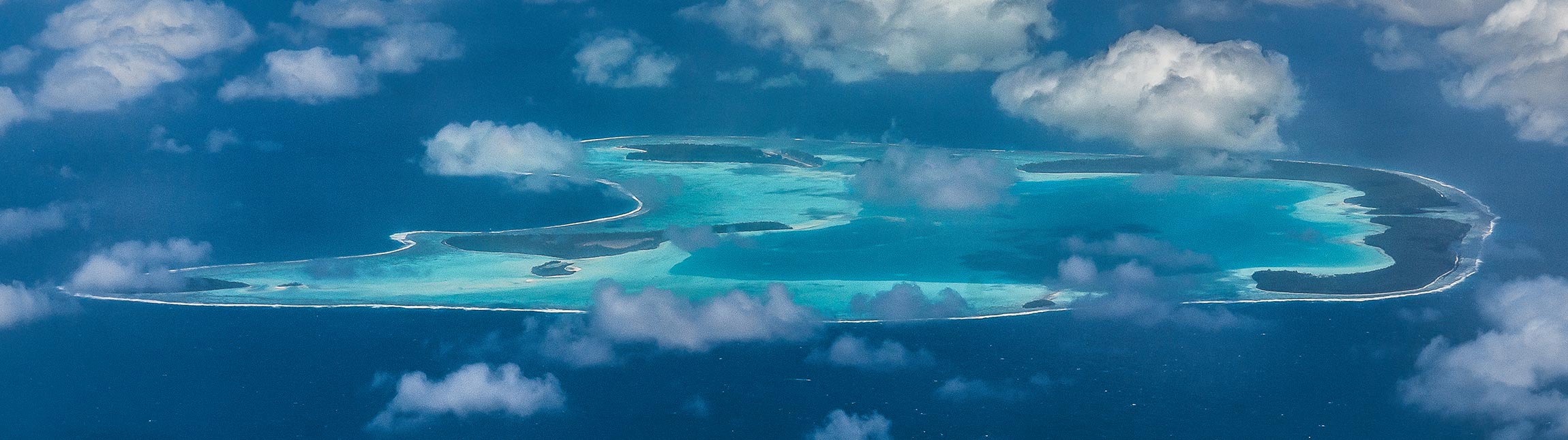 L'atoll de Tikehau vue d'avion - Topdive