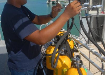 Technical check of scuba tanks - Topdive Polynesia